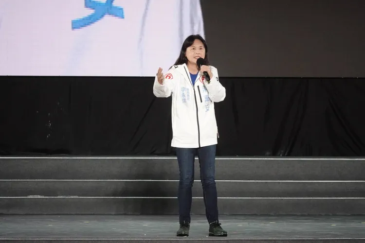 台北市前副市長李永萍上台助講。朱世閎攝