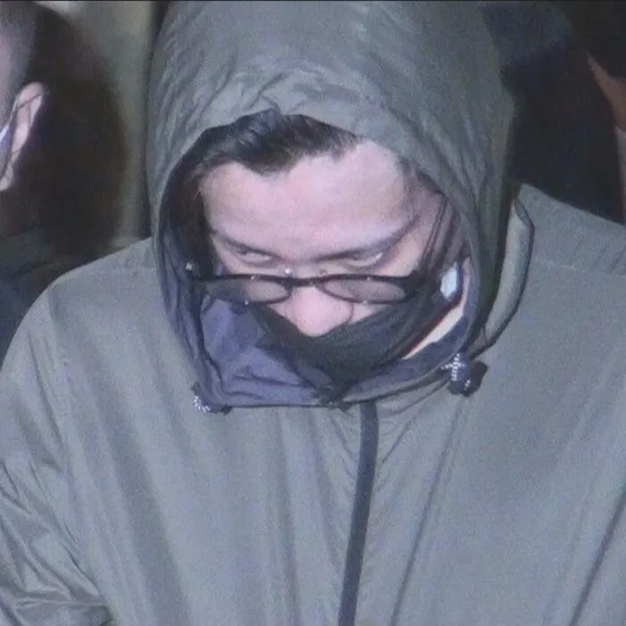 田中聖目露凶光，被警方逮捕。翻攝TOKYO-SPORTS