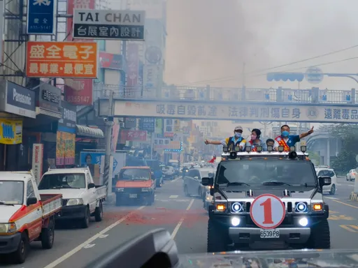 投票前夕陸戰大對決　彰縣長藍綠女王強攻票倉催票