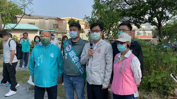 陳其邁說陳時中以後一定會是一個鐵人市長，一定會是一個好市長。 陳辦提供
