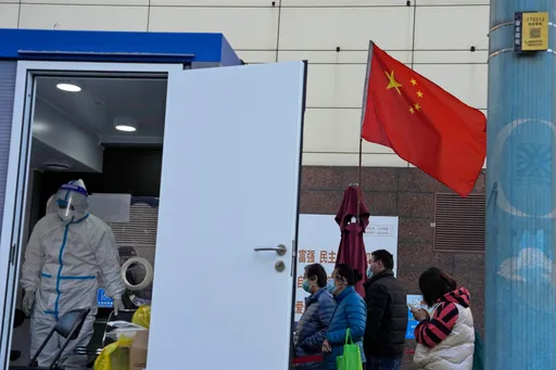 中國核酸業賺暴利? 地方政府至少拖欠1600億費用