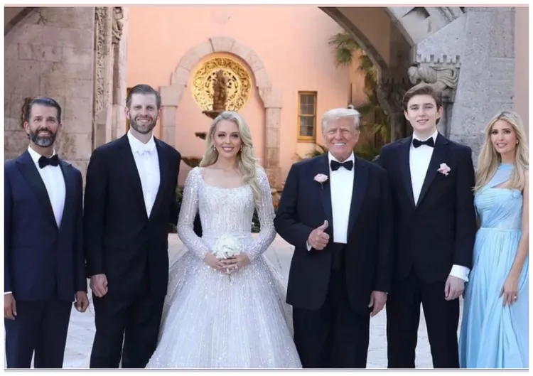 新娘家人合照。翻攝ivankatrump IG