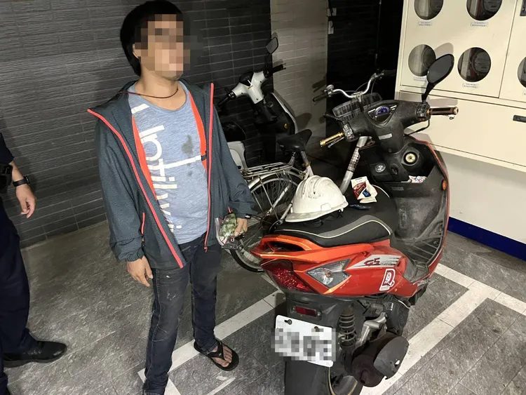 警方現場逮捕騎士。警方提供