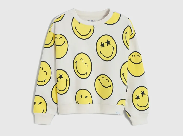 Gap x SMILEY女童款刷毛寬鬆T恤，1299元。品牌提供
