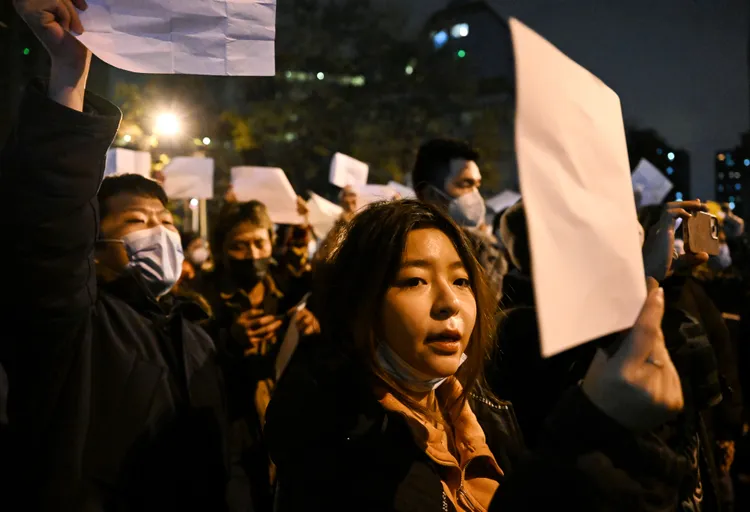 北京人集會抗議嚴厲的封控措施。法新社