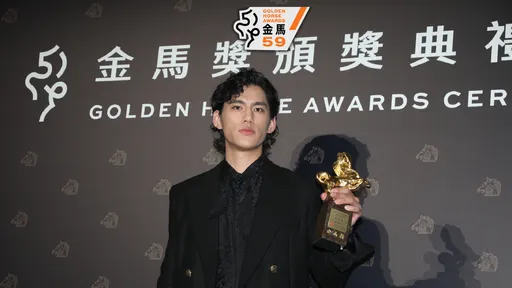 金馬獎｜朱軒洋獲男配角獎謝前經紀人柴智屏破冰　「沒她就沒我」不退演藝圈