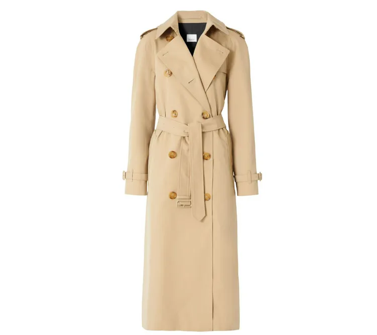 花押字圖案Waterloo風衣，9萬9000元。品牌提供