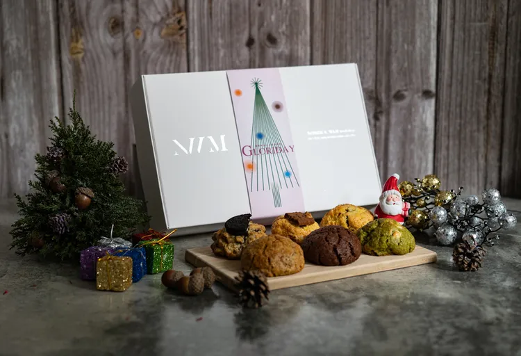 12/12-12/25會員憑當日累積消費滿3萬元發票即可兌換NOMIZE ft. W&M禮盒。