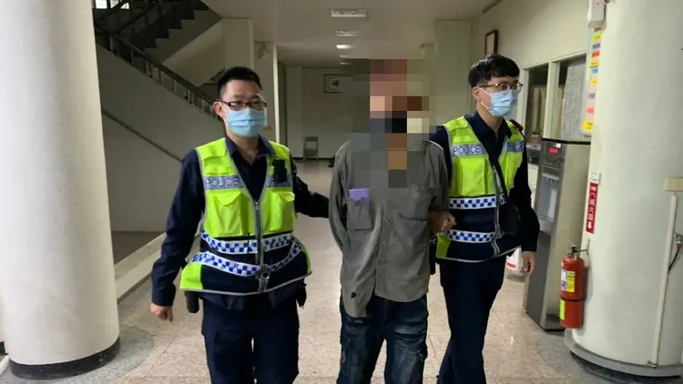 員警一見監視影像便知小偷正是當地治安人口許姓慣竊。警方提供