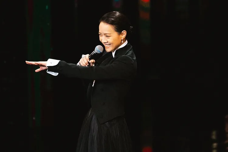 曾寶儀金鐘獎主持幾乎達到完美境界。翻攝曾寶儀臉書