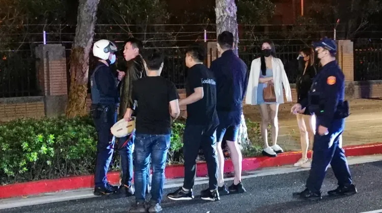 翻攝自臉書「爆廢公社公開版」