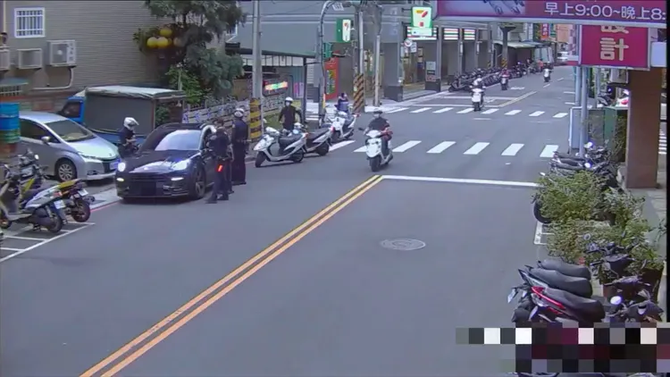 支援警力到場。翻攝畫面