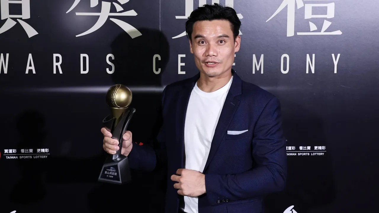 富邦悍將王勝偉奪下東山再起獎。葉志明攝影
