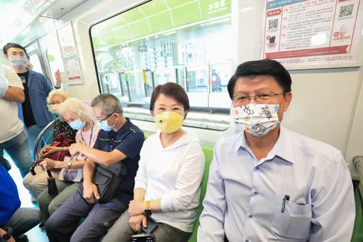 謝龍介考察中捷和燕子合體 打出這政見要為台南捷運「養客」