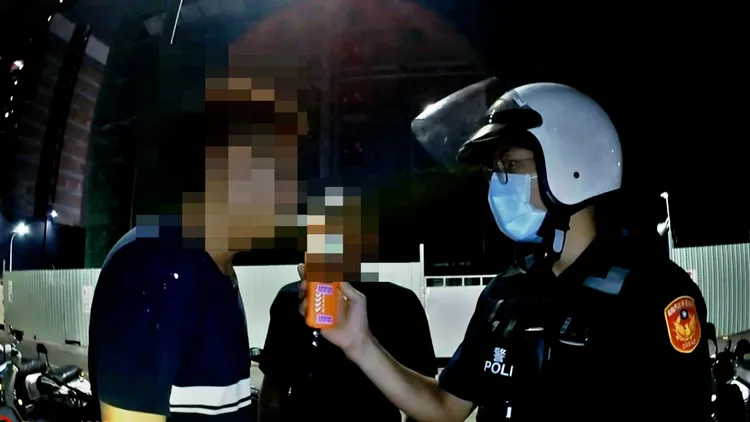 黃男酒測值超標，被依公共危險罪移送。讀者提供