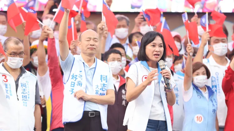 韓國瑜出席柯志恩晚會，幫柯志恩及國民黨議員參選人拉票。侯昌騰攝