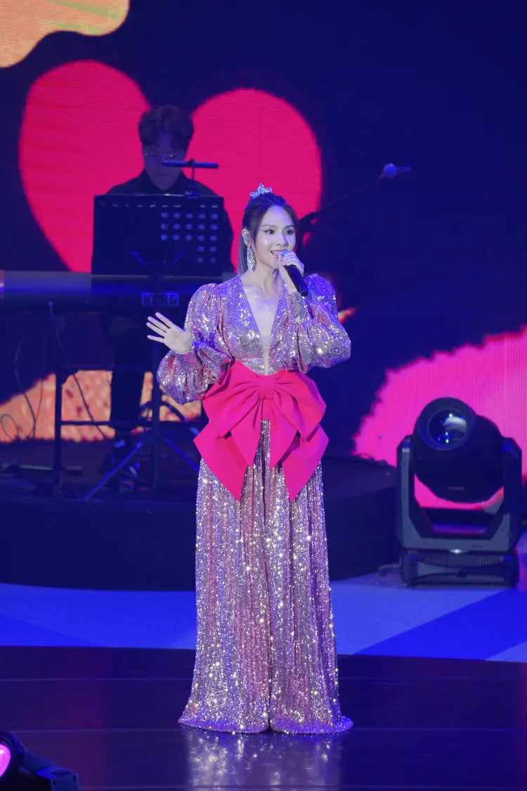 郭靜唱跳《姐姐》。寬宏提供