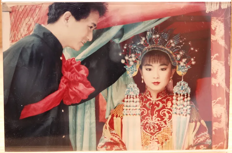 趙永馨（右）在《六個夢：啞妻》。陳德興翻攝