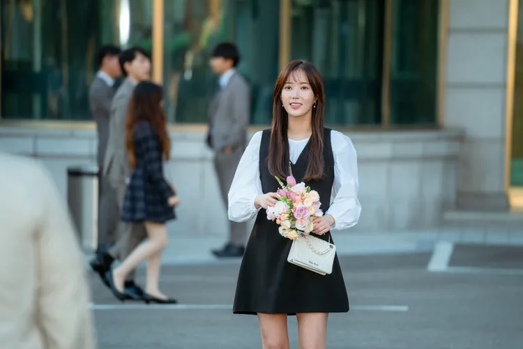 林秀香外型漂亮又戲路又廣，人居高不下。衛視中文台