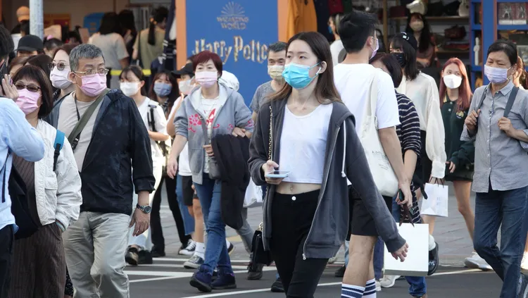 巨蟹注意氣溫變化大，要小心傷風感冒。示意圖／資料照