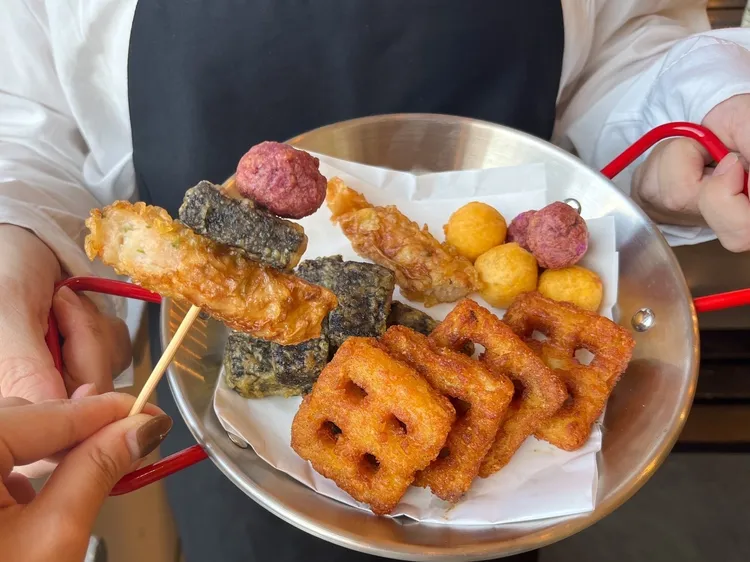 12/8起憑香香炸雞兌換券，加購台味點心任選三樣只要99元。業者提供