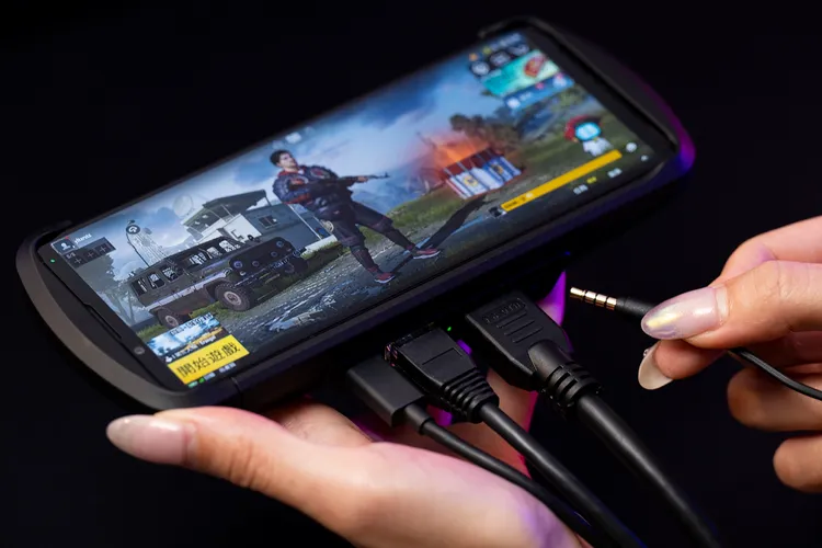 Xperia Stream電競套件支援四種轉接頭包含HDMI埠、LAN埠、USB Type-C埠與3.5mm耳機孔。業者提供