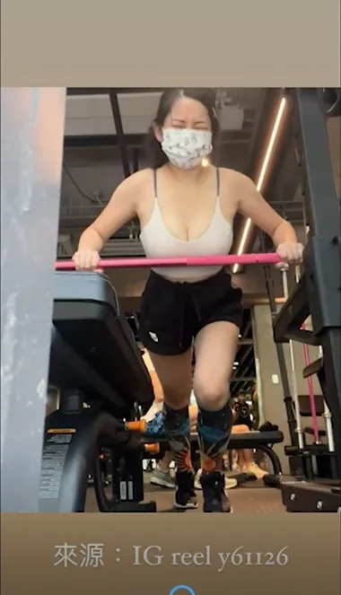 辣妹臉部猙獰仍堅持下去。IG :reel :y61126 提供