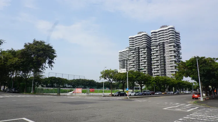 郊區能否站上3字頭，關係到整個市區房價未來走勢。葉家銘攝