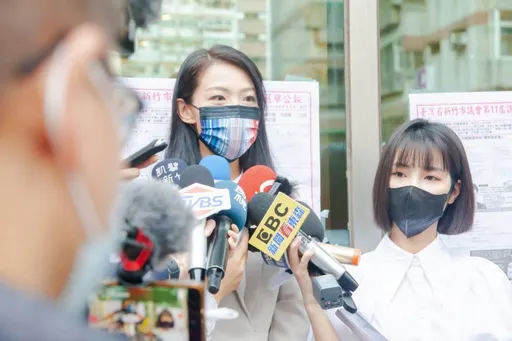 高虹安能贏最該感謝誰？ 鄉民一致狂喊：謝謝四叉貓和「這兩人」