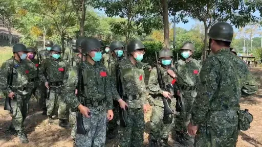 阿兵哥凌晨站哨偷溜睡大觉 芭比Q了!「最重判5年」吓歪急认罪