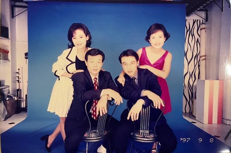 《女人花》裡王淑娟（左起）、寇世勳、林煒和崔佩儀的狗血灑到極致。翻攝崔佩儀臉書