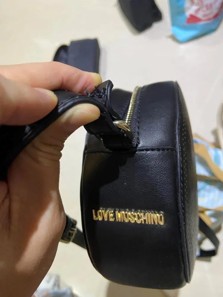 原價2萬多的福利標只用888元就買到，但品質好壞顯而易見。翻攝爆料公社