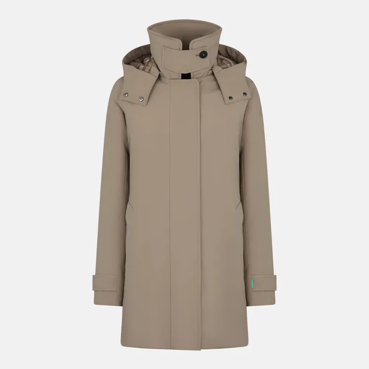 Grin長版人造羽絨風衣，1萬3000元。品牌提供