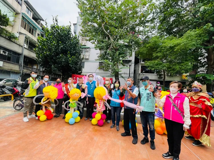 本次重新打造永德公園，歸功於議員李翁月娥、宋雨蓁、李坤城以及里長陳冠霖協助爭取，讓三重居民更優質的遊憩空間。三重區公所提供