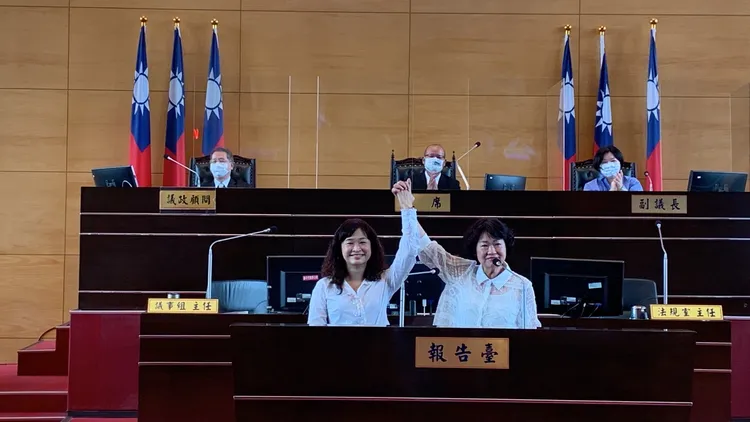 國民黨市議員李麗華成功交棒給女兒黃佳恬，還拿到太平區第一高票。曾雪蒨攝