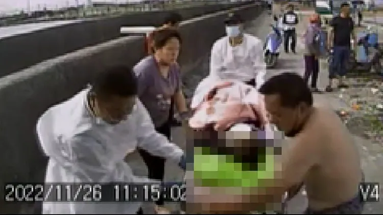 姜童被送醫時無生命跡象，經搶救後恢復呼吸心跳。資料照片