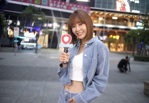 「乐天女孩」Yuri串场《壹苹》广告 最爱这趴表演!「开心有意义」