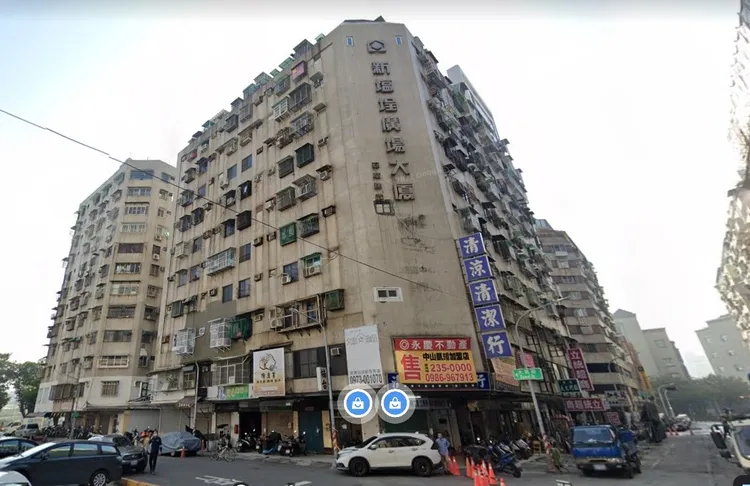 該棟大樓房價在火災前後出現大幅提升，但6字頭開價遠高於區域行情。翻攝google map