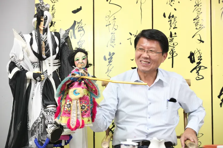 謝龍介認為黃偉哲是扮豬吃老虎。侯昌騰攝