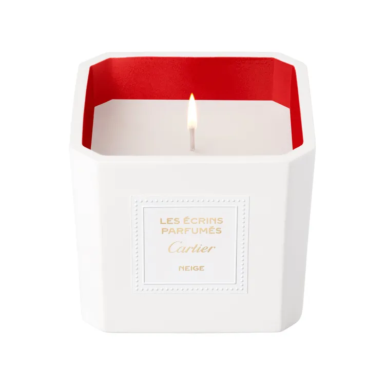 Les Ecrins Parfumés系列Neige白雪香氛蠟燭220g，約5750元。品牌提供