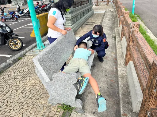 男童與弟爭吵負氣走失 母焦急尋嘸人!警調電眼尋獲助返家