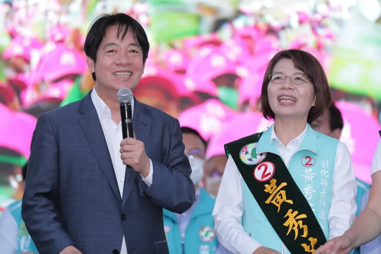 副總統賴清德為黃秀芳站台助選。黃秀芳競總提供