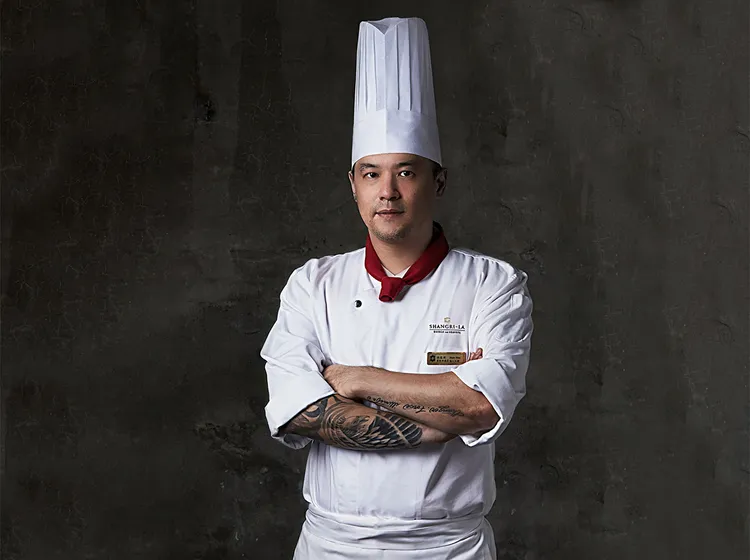 一系列「粉紅檸檬」甜點單品及下午茶，由在國內獲獎無數的台南遠東香格里拉冠軍西點主廚許煜新獨步全台研發。