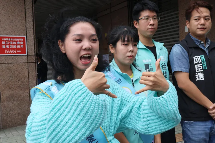 李依芩希望仁愛區民眾支持６號。戴之聖攝