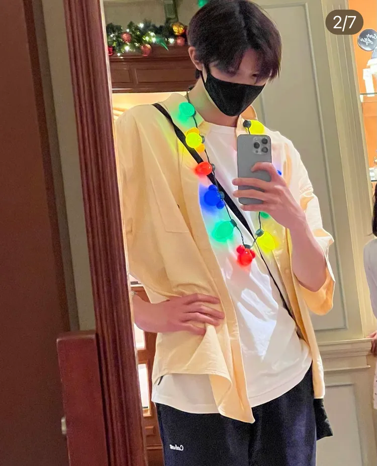 張慕童IG擁有11.7萬粉絲，微博則有17.6萬粉絲，人氣頗旺。翻攝張慕童IG