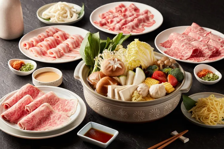 RÒU BY T-HAM酸白菜鍋雙人份，售價840元起。業者提供