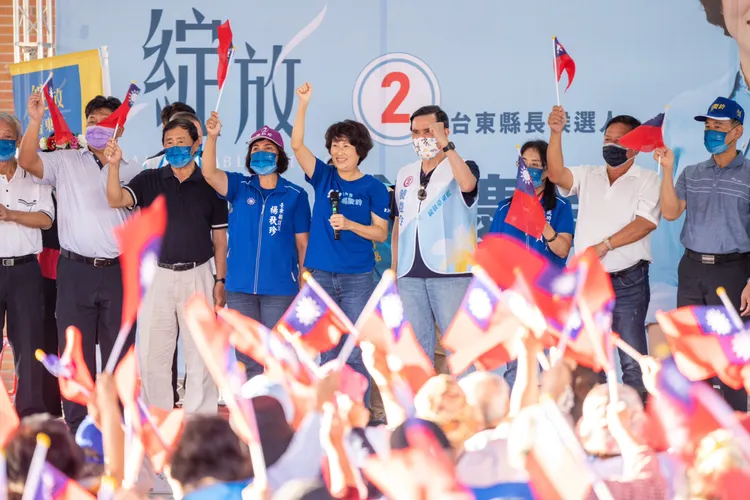 饒慶鈴造勢現場。翻攝畫面