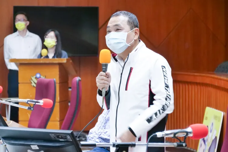 新北市長侯友宜表示，身為警察出身的市長，了解警察同仁的辛苦，也感謝警眷們的一路陪伴。警方提供