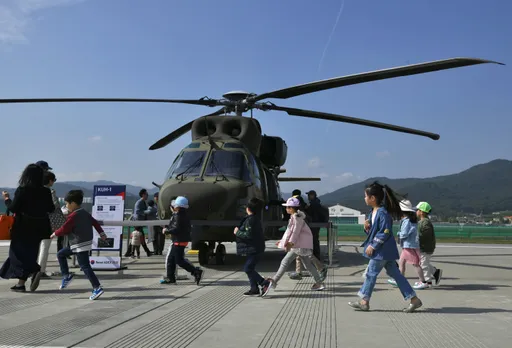 南韩租赁直升机坠毁江原道山区5死 3乘客身分未明