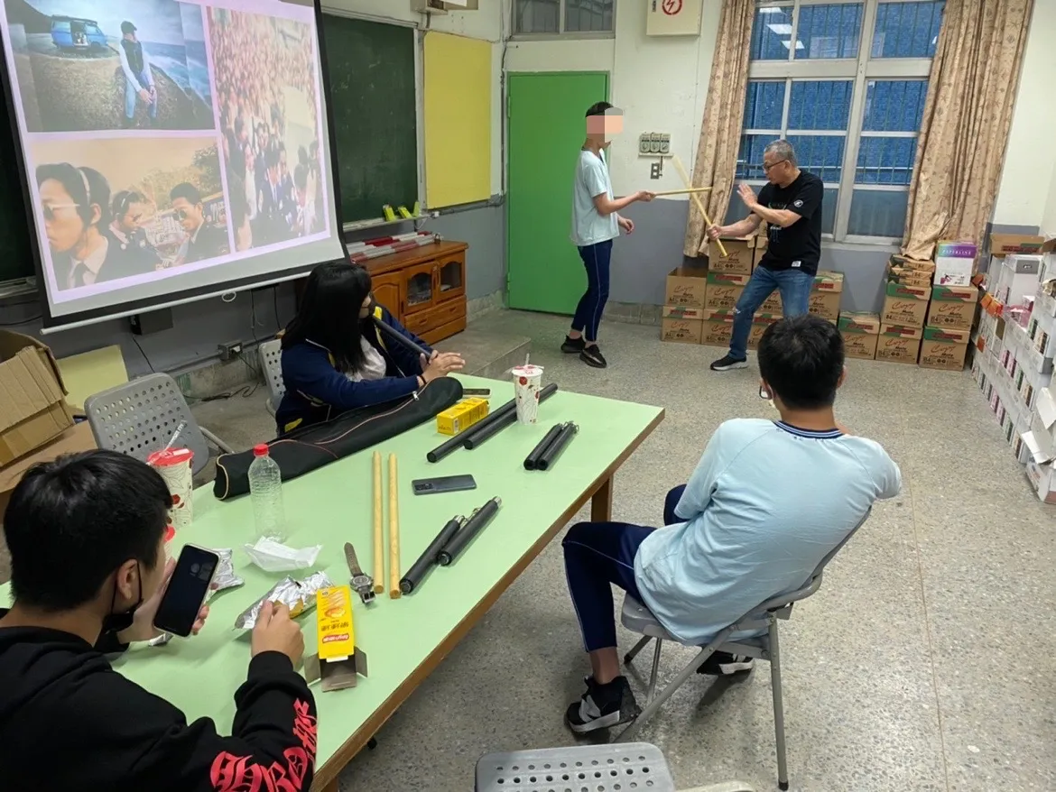 新北市警察局少年隊以「服務創新」價值脫穎而出,主要突破傳統思維,從結合學校、社區資源共同落實關懷少年偏差行為。警方提供